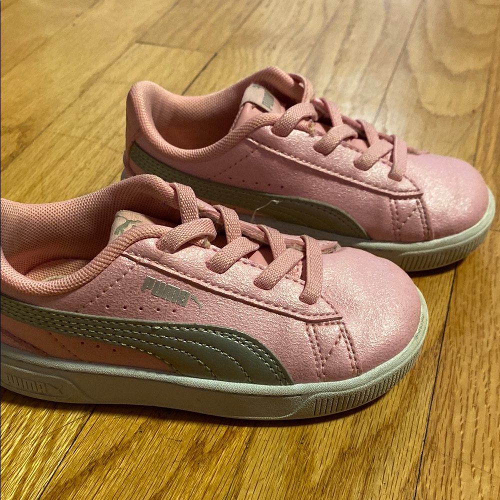 Puma Kids Shoes - Pink and Gray